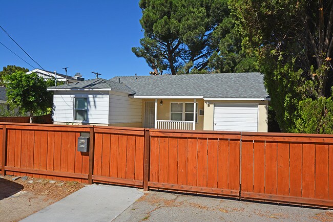 Foto del edificio - 8241 Grove St