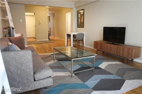 Foto principal - 434 E 72nd St