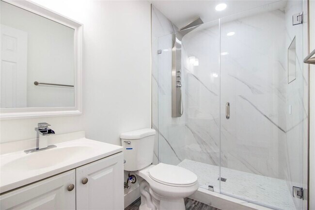 Foto del edificio - 753 NW 22nd Ct
