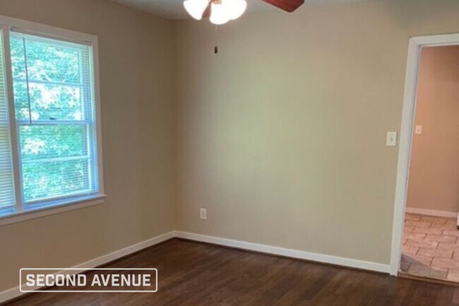 Foto del edificio - 2613 5th St NW