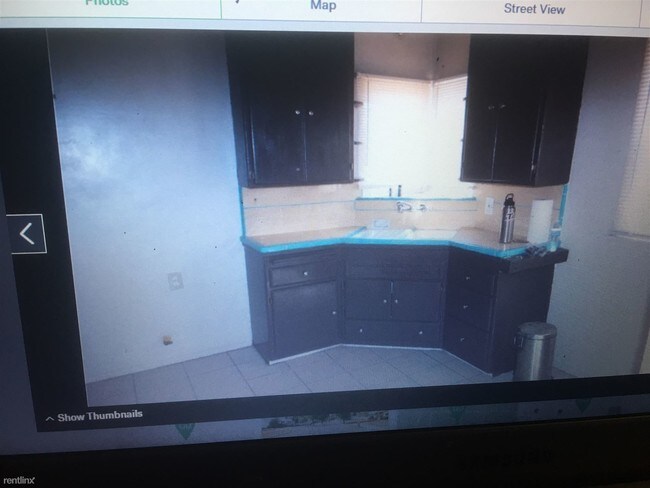 Building Photo - 4833 Brompton Ave