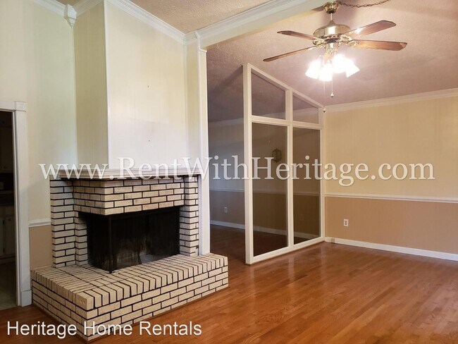 Building Photo - 4 br, 2 bath House - 5059 Old Briar Trl