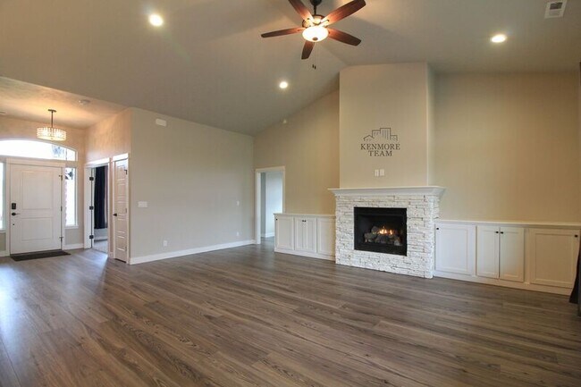 Foto del edificio - 3280 S Quincy St