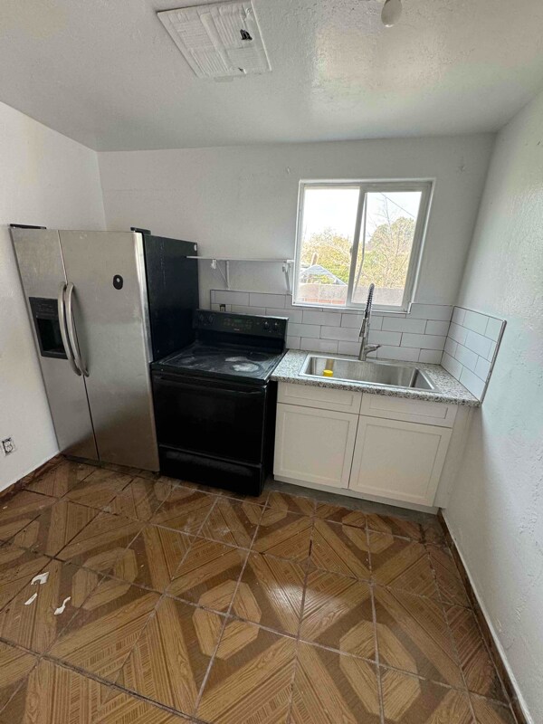 Foto del edificio - 7602 W Whitton Ave