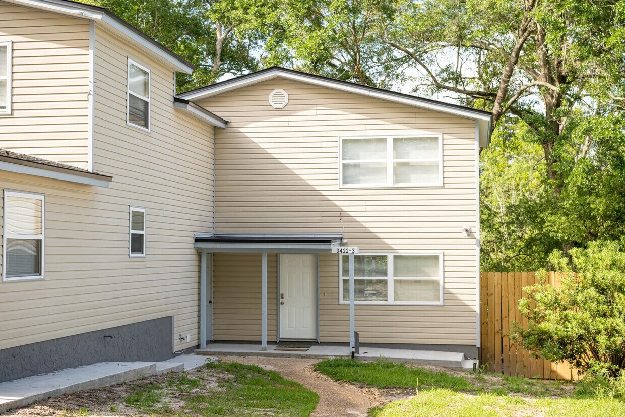 Foto principal - 3422 Orlando Dr