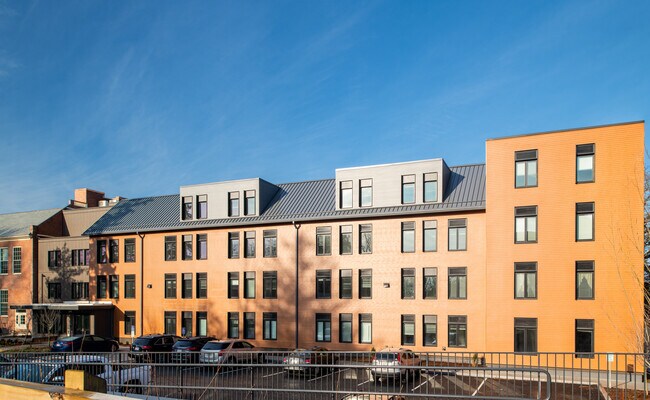 Foto del edificio - Mary D. Stone - 62+ Senior Apartments