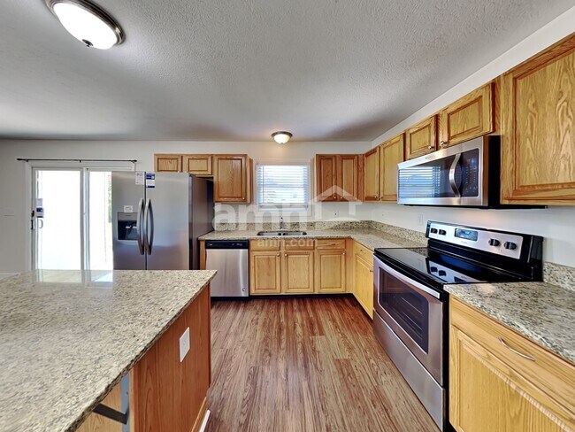 Foto del edificio - 302 Triple Crown Way