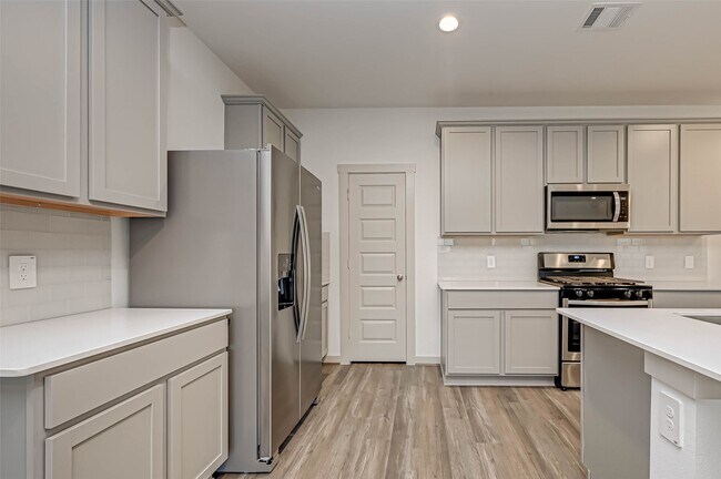 Foto del edificio - 3418 Lake Landing Ln