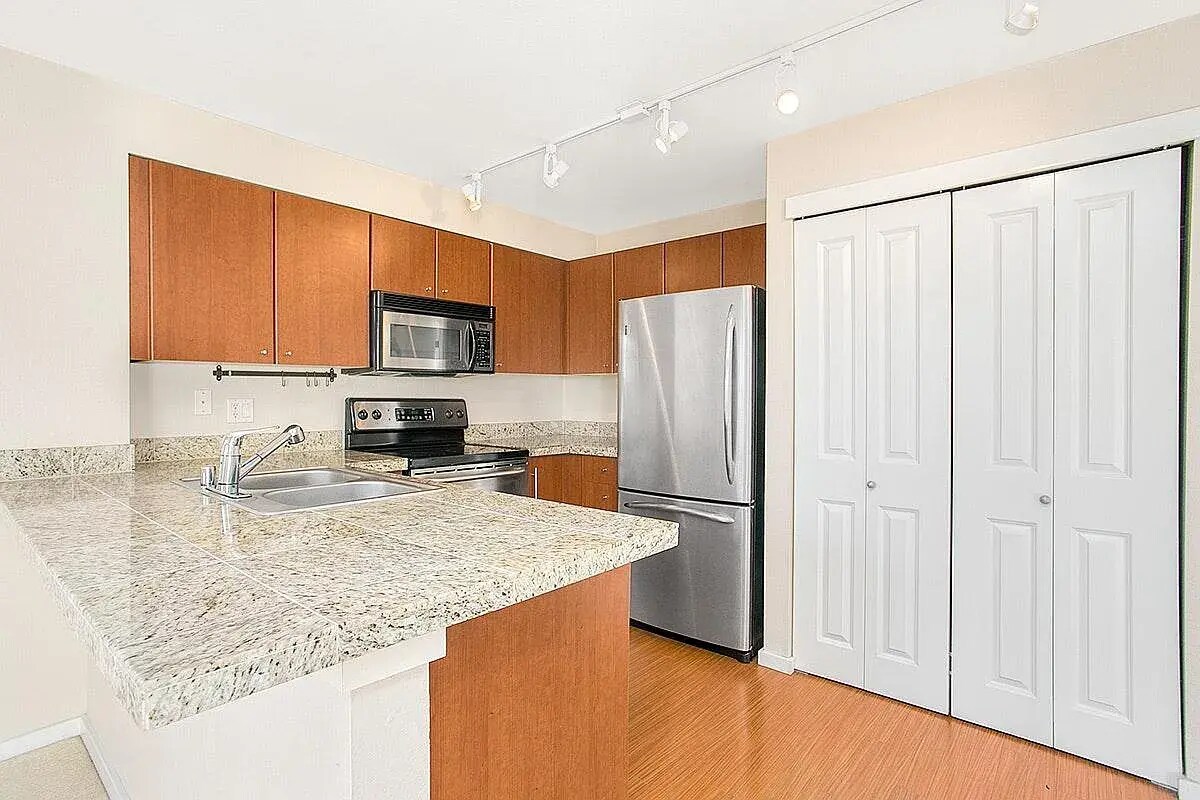 Foto principal - 11303 NE 128th St