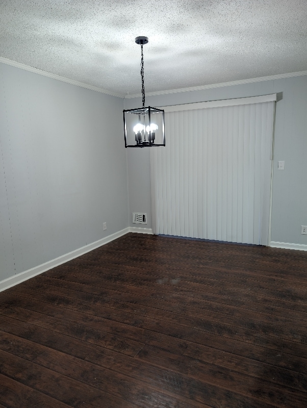 Building Photo - 823 Easter St