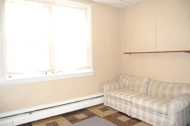 Building Photo - 223 Thayer St