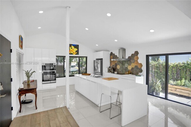 Building Photo - 10255 SW 131st Ct