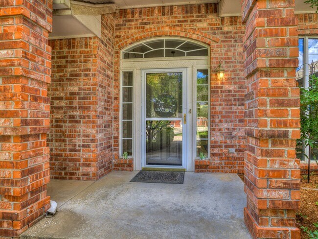 Foto del edificio - 4 Bed / 3.5 Bath / + Study / 3 Car Garage ...