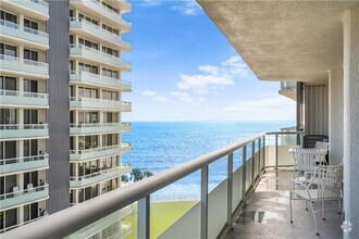 Building Photo - 3554 Ocean Dr