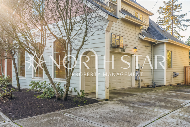 Foto del edificio - Beautiful Newer SW Portland Home With Huge...