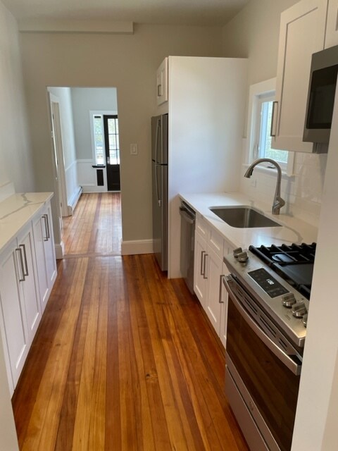 Building Photo - 34 Moore St