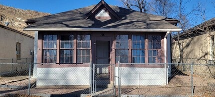 Building Photo - 211 Greenwood Ave