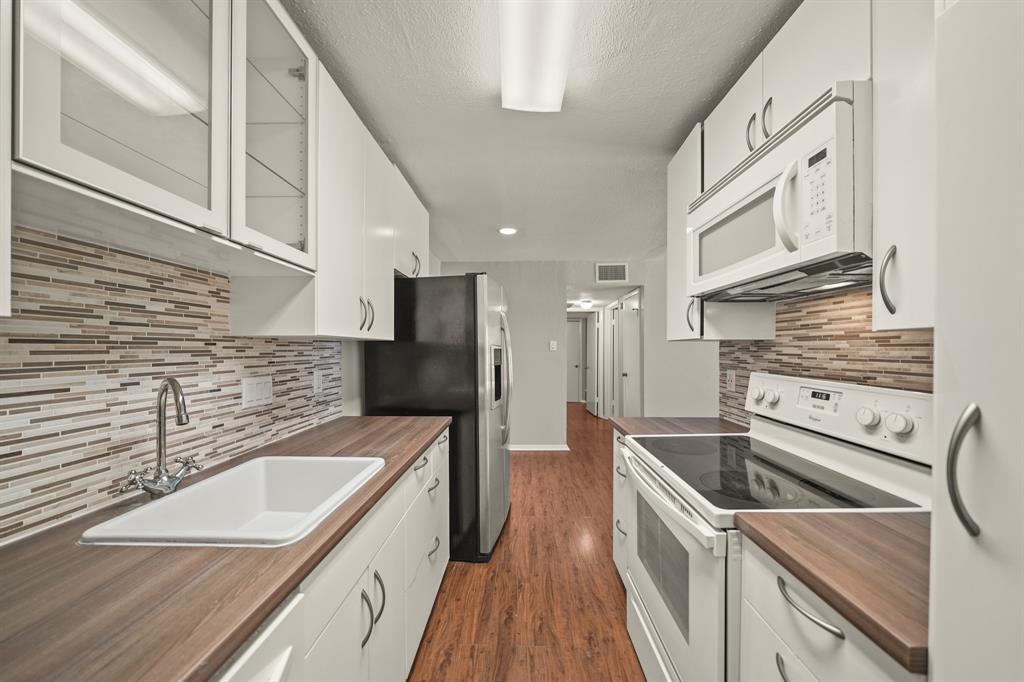 Foto principal - 2110 Wilcrest Dr