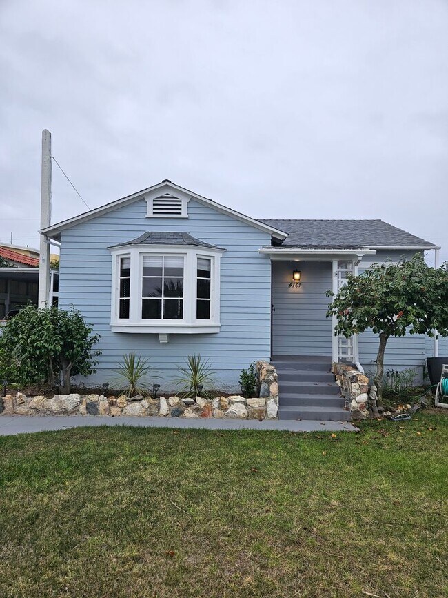 Building Photo - Charming House on the Hill in Point Loma