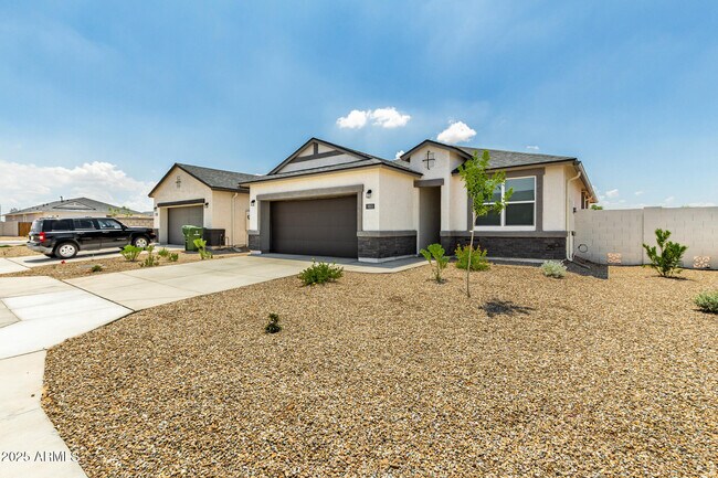 Building Photo - 103 S Collier Ln