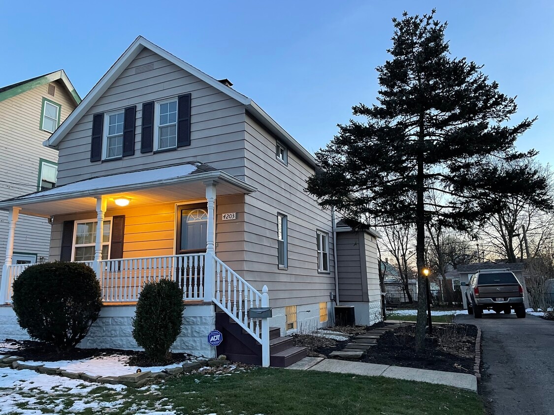 4203 Stickney Ave, Cleveland, OH 44109 House Rental in Cleveland, OH