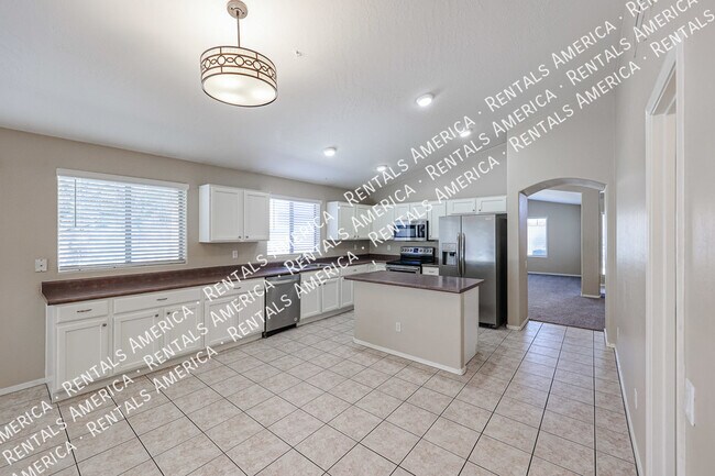 Foto del edificio - Beautiful Move in Ready Home!