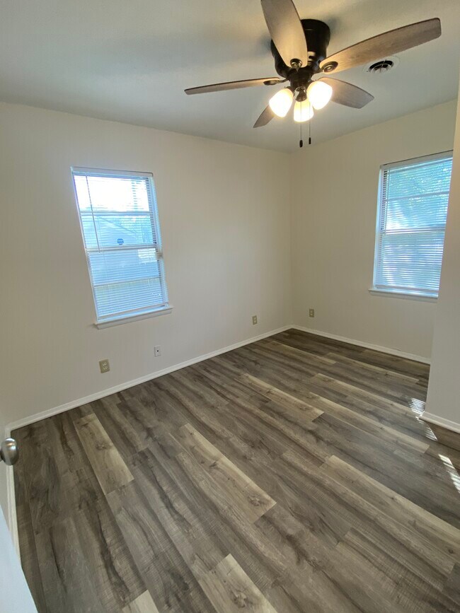 Foto del edificio - 2005 SE Illinois Ave