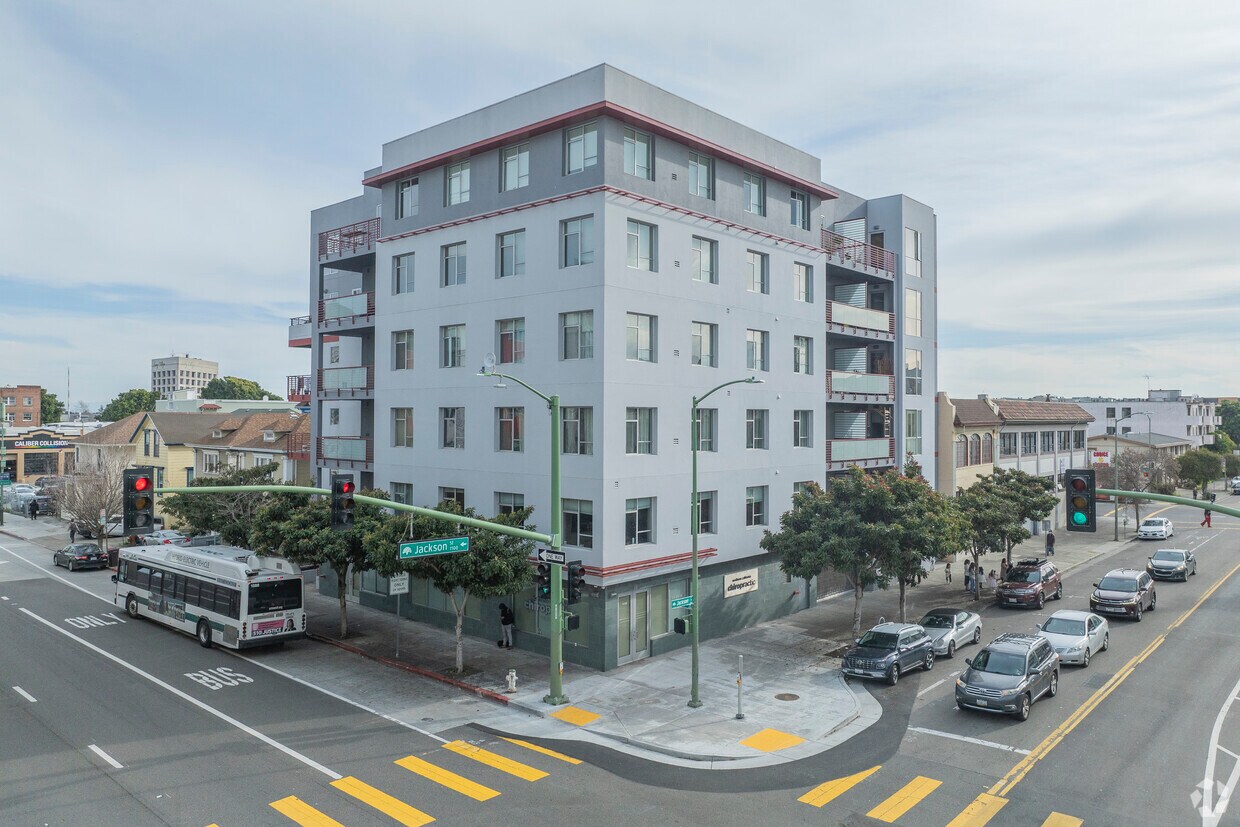 Foto principal - 1020 Jackson St