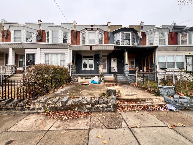 Building Photo - Spacious Classic West Philly 4 Bedroom w/ ...