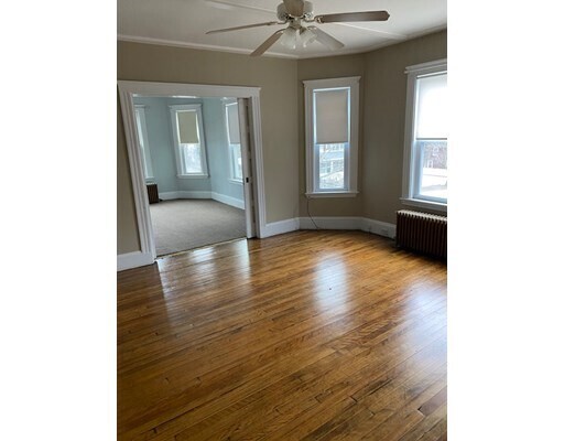 Foto principal - 69 Bradford Ave