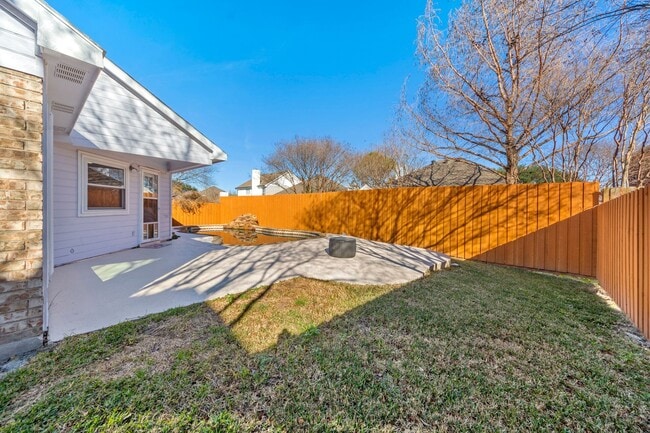 Photo - 128 Overbrook Dr House