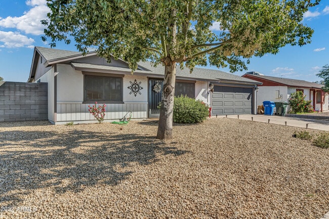 Building Photo - 3428 E Acoma Dr