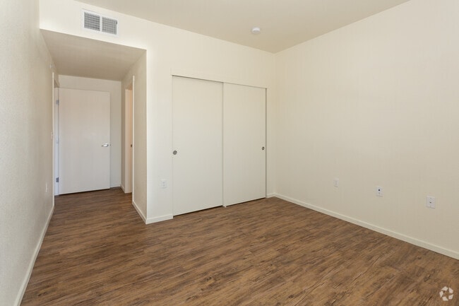Building Photo - Arroyo Vista