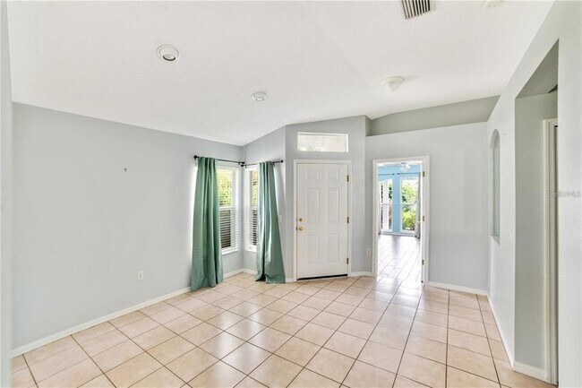 Building Photo - 11815 Acorn Woods Terrace