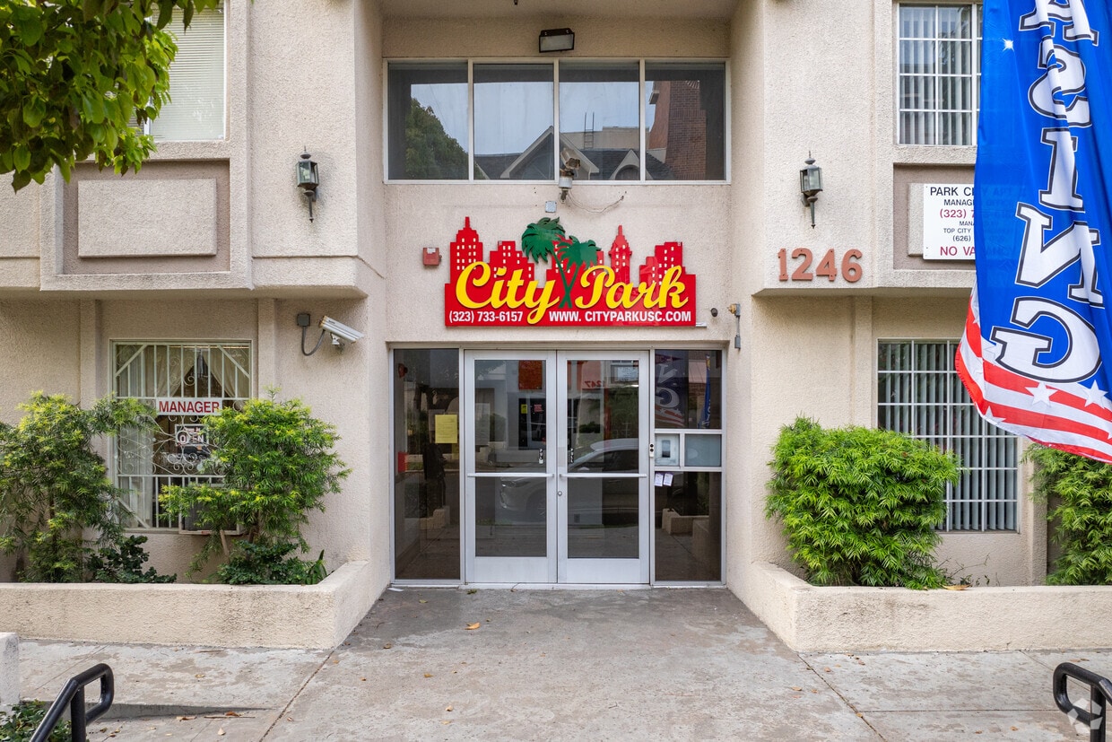 Primary Photo - City Park Apartments