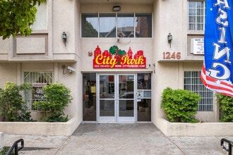 Building Photo - City Park Apartments