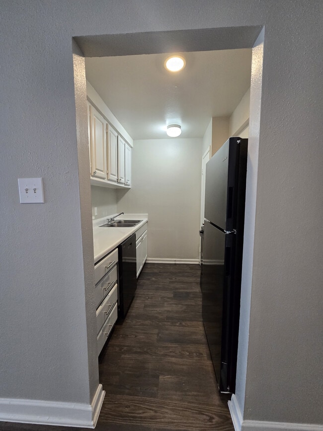 Building Photo - Merida Apartment Homes