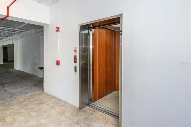 Foto del edificio - 10521 Amberjack Way