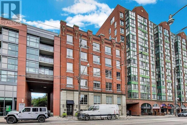 Photo du bâtiment - 781-781 King St W