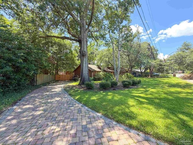 Building Photo - 7707 Beechwood Dr