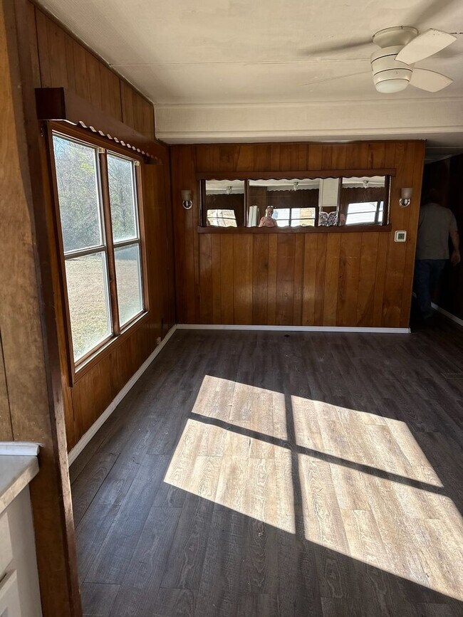 Foto del edificio - AVAILABLE NOW IN AIKEN ! NO PETS! Call 803...