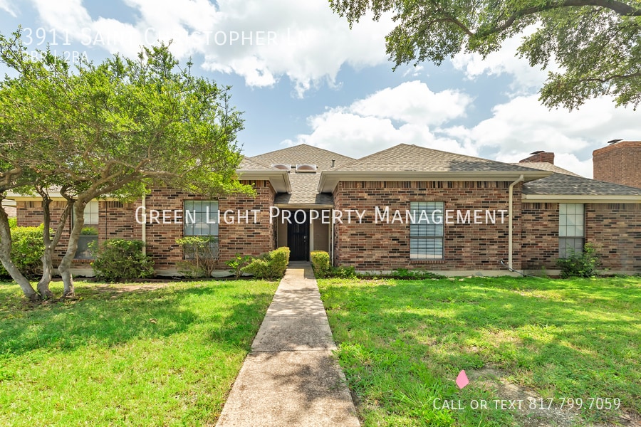 Photo - 3911 Saint Christopher Ln-