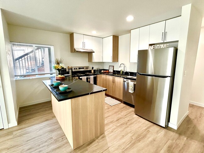 Foto del interior - Kamden Place: Leasing Specials! Balconies,...