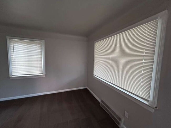 Building Photo - 9115 Braile St