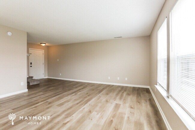 Foto del edificio - 6744 Everbloom Ln
