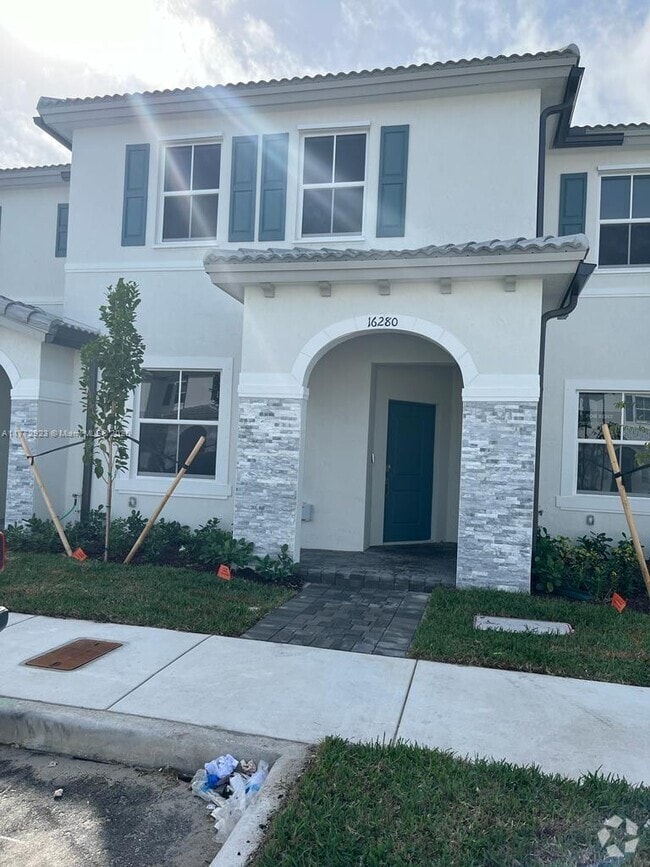 Building Photo - 16280 SW 292nd St