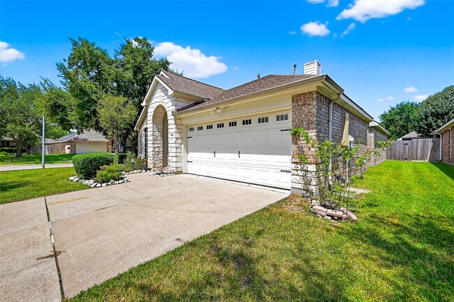 Foto del edificio - 4826 Claymill Ct