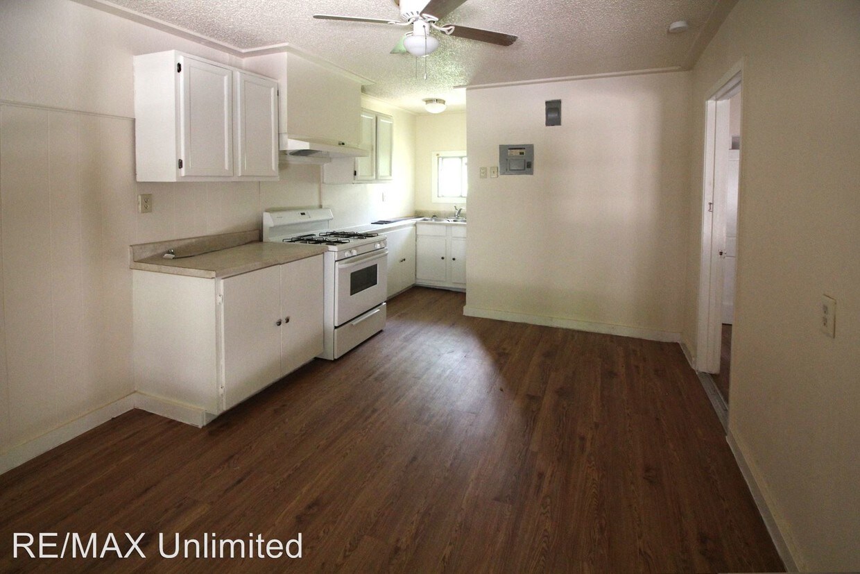 Building Photo - 438 S San Ignacio Ave