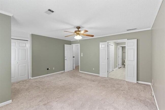 Foto del edificio - 1211 Whitlock Ridge Dr