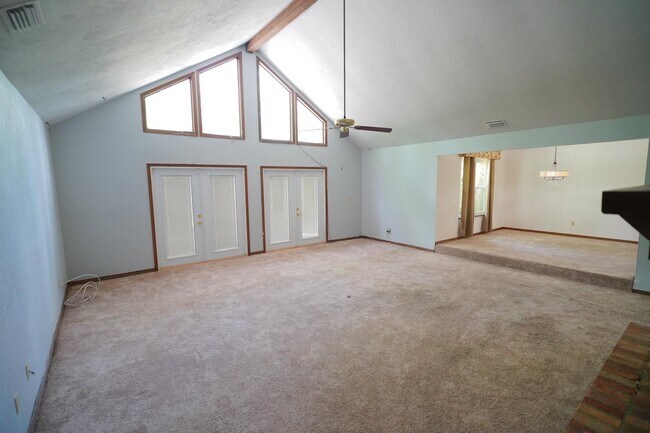 Foto del edificio - 1309 Domingo Dr